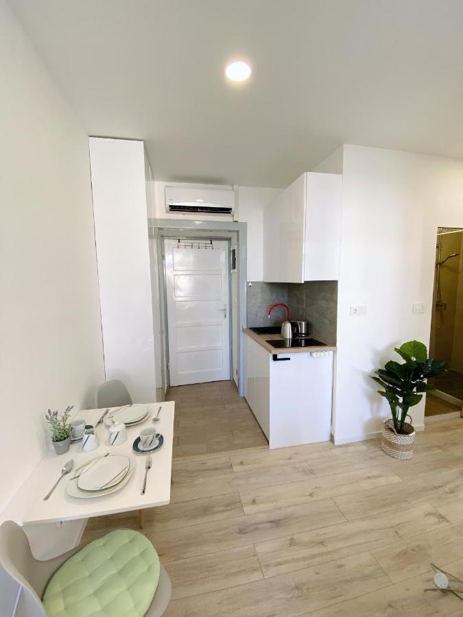 Ferienwohnung New Stylish & Modern Studio Apart - With Sea View Pula Exterior foto